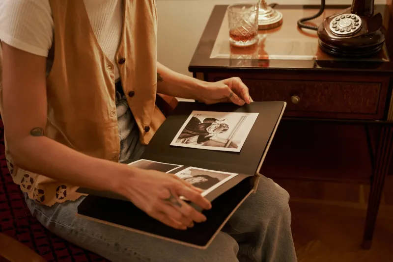 That One Photo You Can't Stop Opening: The Science of Images That Stay With You