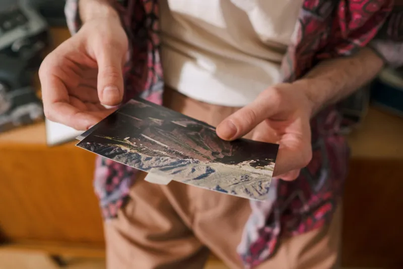 Your Brain Edited That Memory — But the Photo Didn't